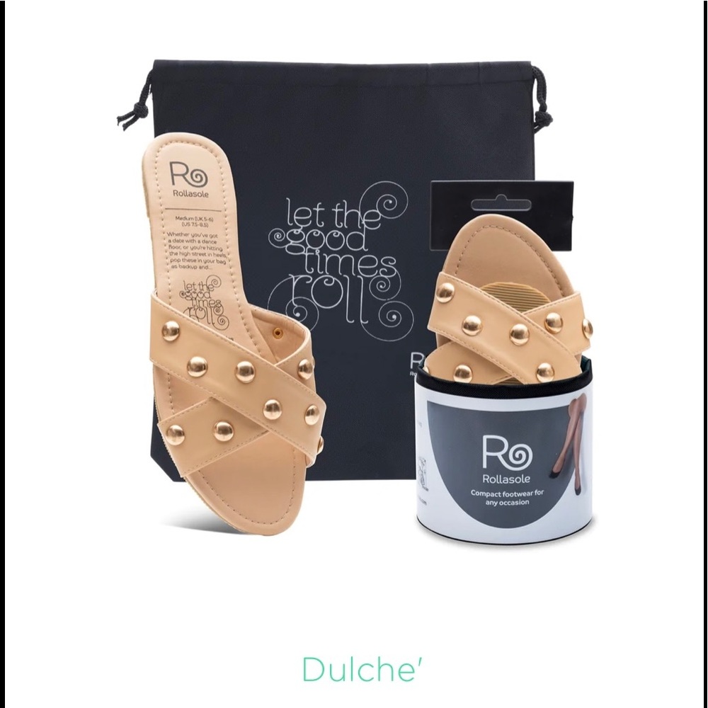 New cute studded sandals “Rollasole”. 1 S 1 M 1 L